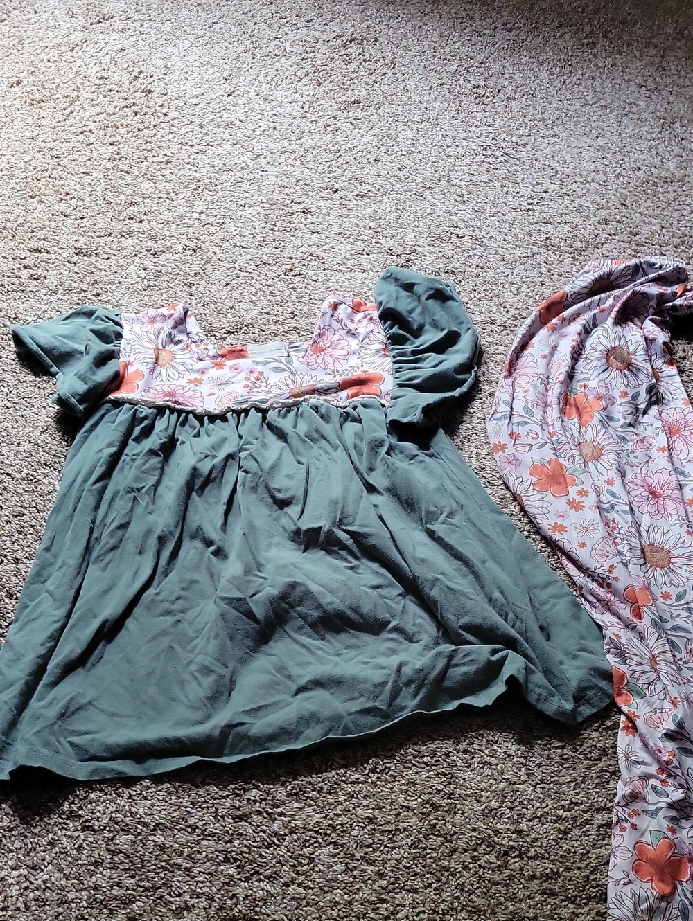 Girls Floral Yoke Puff Sleeve Top - Green and Coral